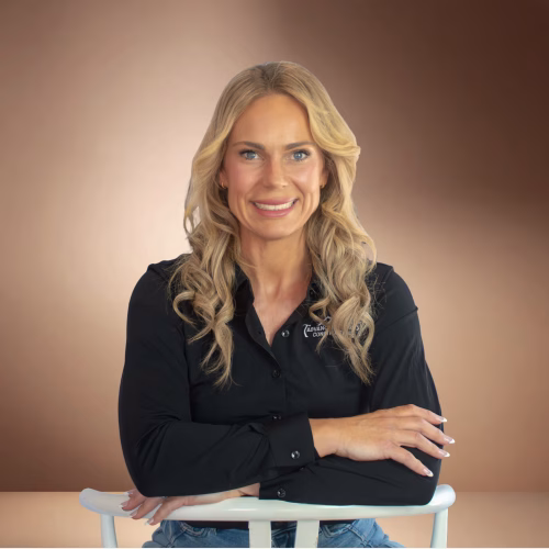 Jessica Forward owner headshot pic